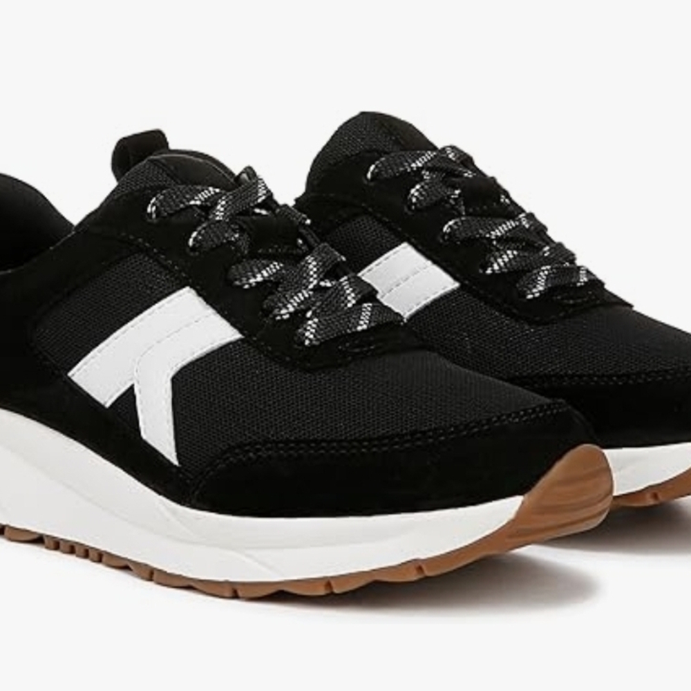 New‎ Women's Naturalizer Shay - Jogger Black Lace-up Sneaker, Size 10.5M